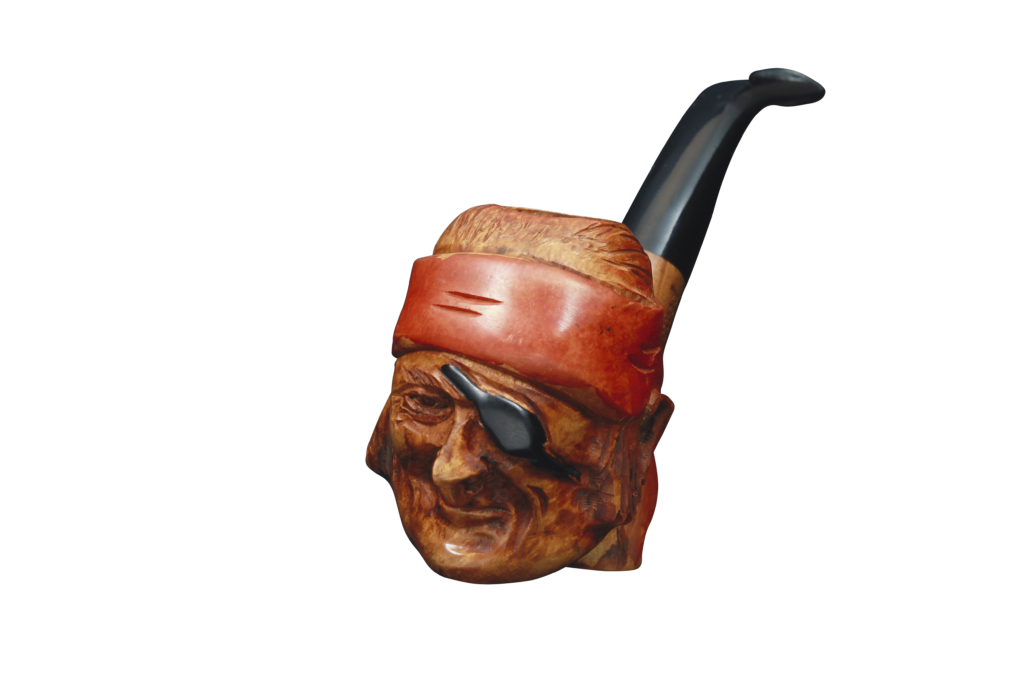 Pipe Sculptée Corsaire en bruyère, vue de face